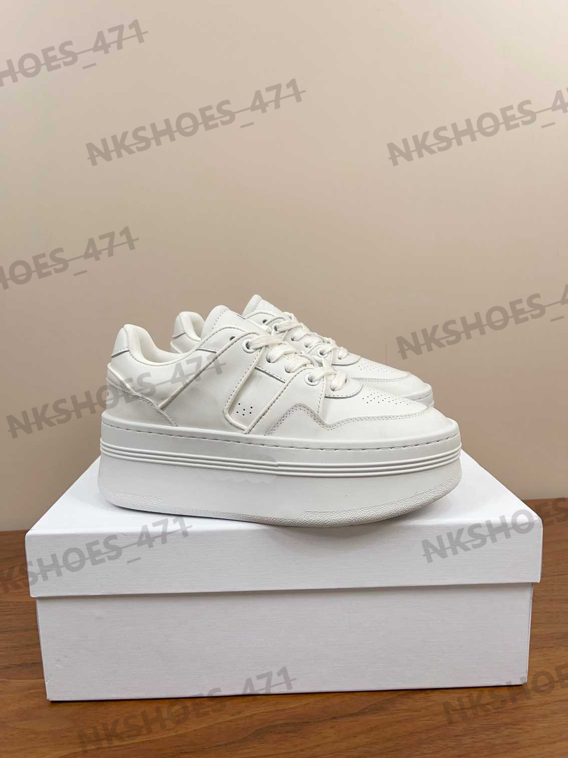 Designer casual schoenen dames witte sneakers Klassiek drievoudig wit zwart Hoge kwaliteit platformschoenen Retro loopschoenen met veters Modemerk buitenloopschoenen