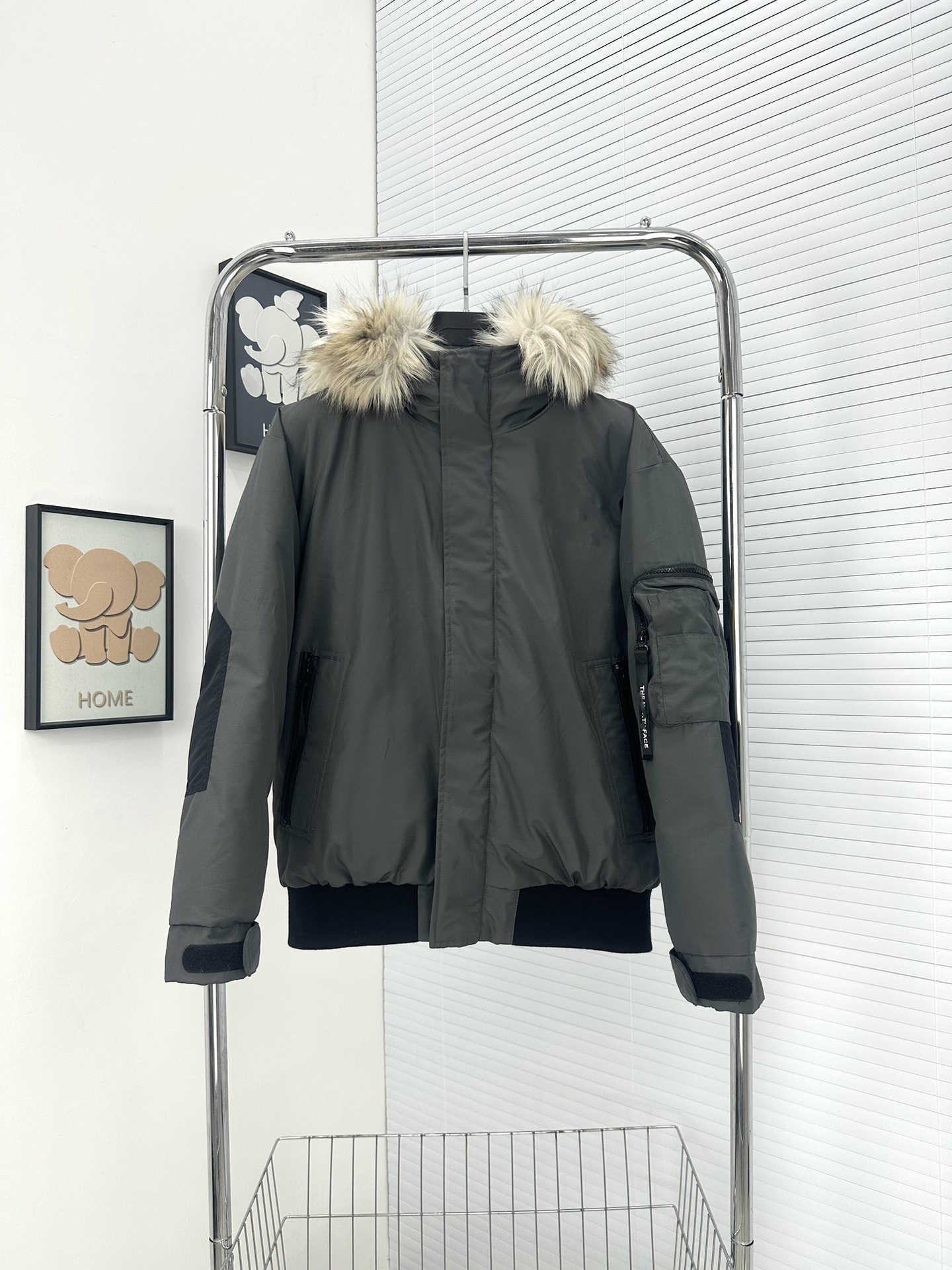 Rhpa Women's Down Parkas the Mohct Feao~light Luxury North Face Short Large Fur Neck Flight Jacket Windproof and Warm Men's and Women's Down Jacket