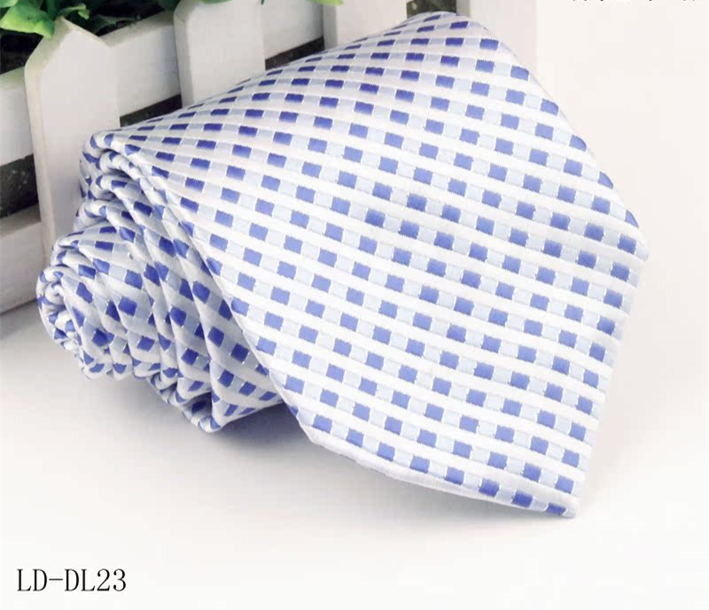 Cravate rayée Jacquard 145 * 8 cm Cravate de loisirs pour hommes 30 couleurs Cravate professionnelle pour la fête des pères Cravate d'affaires pour hommes Cadeau de Noël