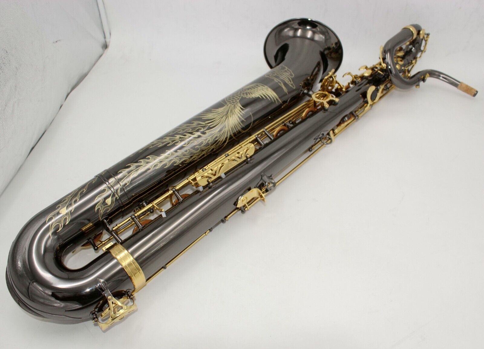 Em Music Black Nickel Body Gold Key Baritone Saxophone With Phoenix Engraving