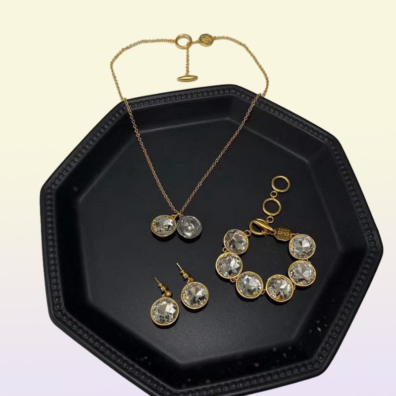 New Fashion Anagram collana pendente asimmetrico donne orecchini retrò in ottone placcato oro 18 carati cerchio orecchio gioielli da donna Designer L2912264