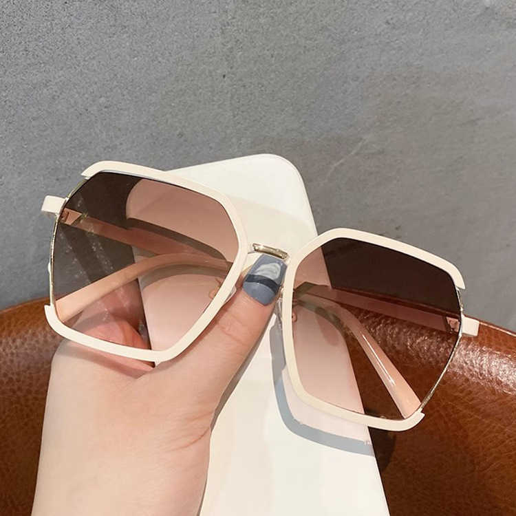 Korean style metallic light colored slimming sunglasses for women with round faces fashionable Instagram style street photo sunglasses for men with UV protection