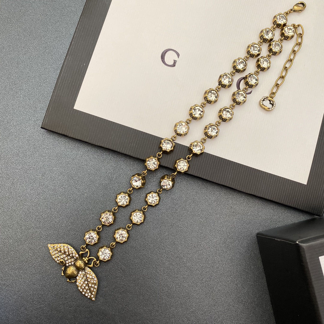 Vintage Design Diamond Collier Fashion Fashion Womens Jewelry Classic Designer Collier Love Box Box Luxury Gift Bee Pending Collier Bracelet