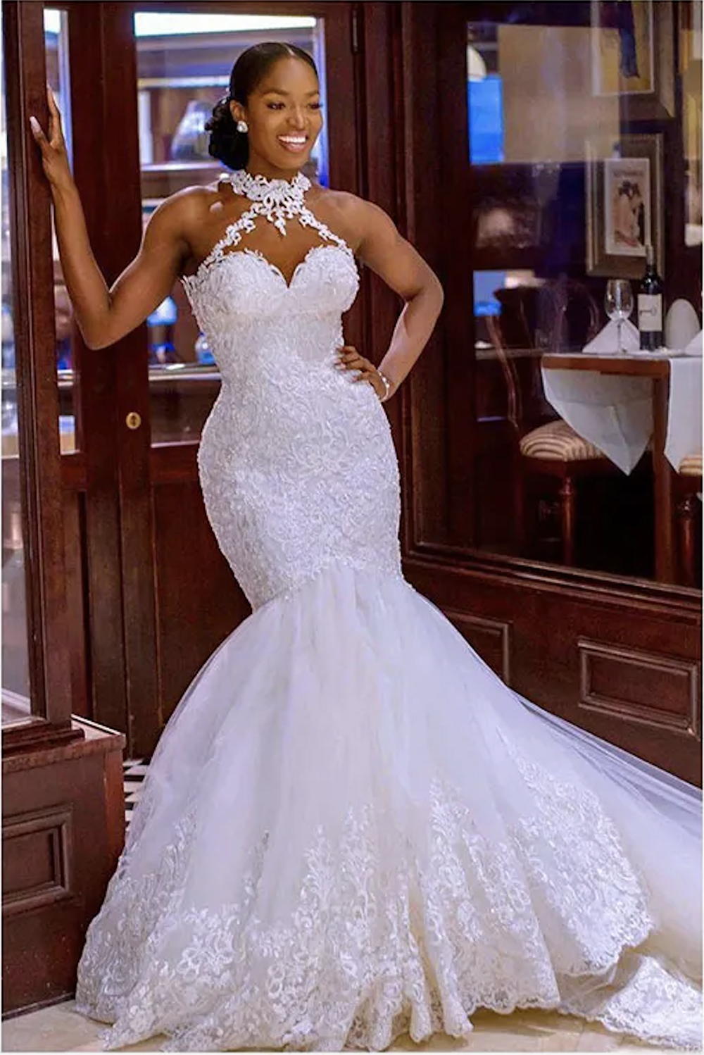 2023 Abiti da sposa a sirena arabi Aso Ebi Abiti da sposa con collo trasparente Abiti da sposa sexy taglie forti