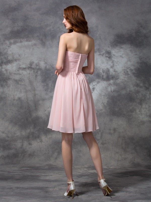 Robe de soirée courte rose classique sans manches en mousseline de soie A-ligne chérie plissée à lacets au dos longueur au genou robe de soirée de bal pour les femmes