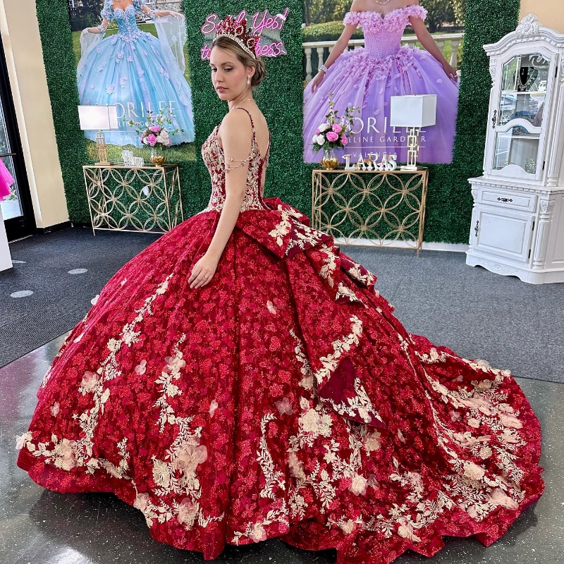 Sparkly Red Spaghetti Strap Luxury Quinceanera Dress 2024 Ball Gown Charro Mexican Appliques Flower Beads Dress vestido de 15