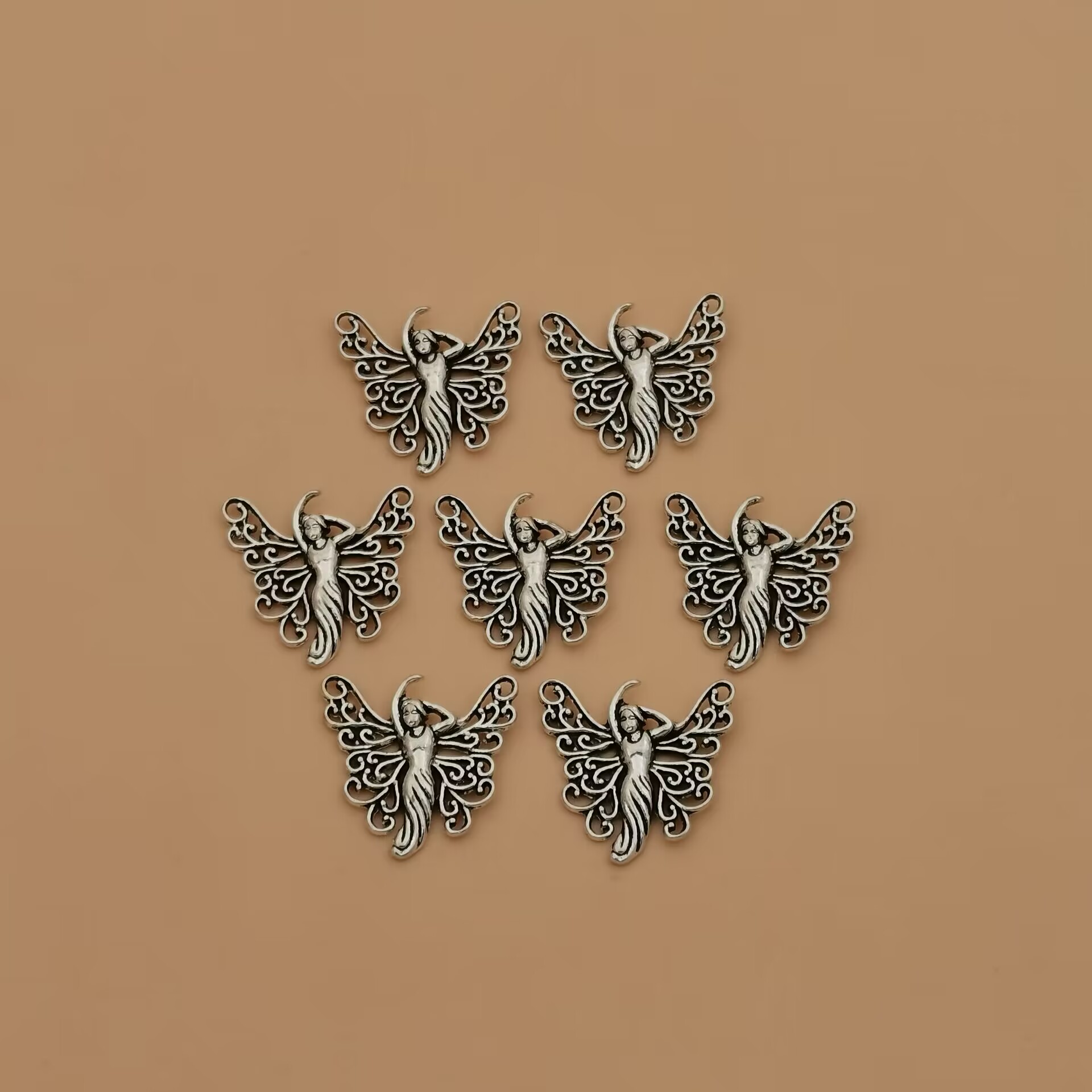 100 pièces breloques papillon fée ange Antique couleur argent pendentifs bricolage faisant des résultats bijoux faits à la main A-851