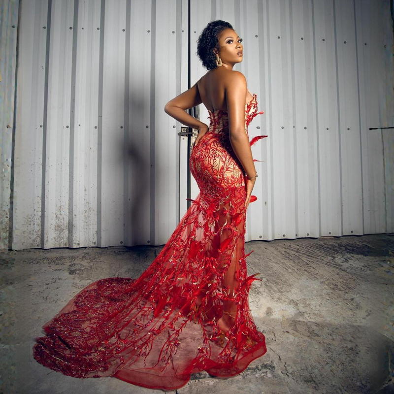 Illusion Aso Ebi Even Sukienki Pióro Burgundry Mermaid Koronkowa przyjęcie urodzinowe Dress for Black Girls Drugi odbiór Gala Wieczor