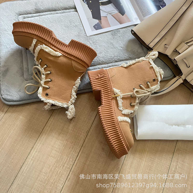 17% OFF Chaussures de sport 2024 White Deer Wu Xuanyi le même haut de gamme automne et hiver peluche Martin jaune génoise épaisse semelle mi-longue bottes pour femmes à la mode