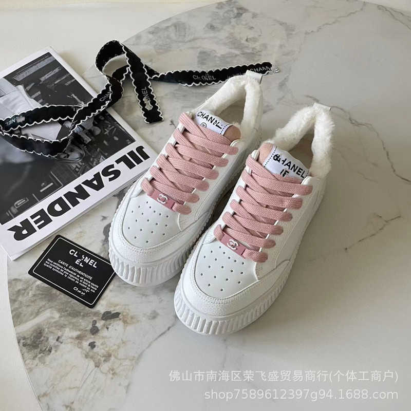 Sports 2024 High edition Xiangjia Panda thick soled plush casual fashionable and versatile sponge cake lace up biscuit board single shoes