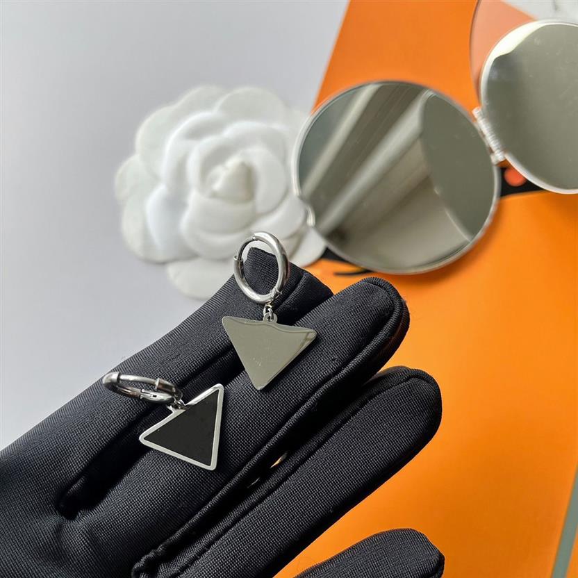 패션 기하학적 스터드 이어링 검은 색 반전 삼각형 귀걸이를위한 단순 디자인 이어링 프리미엄 보석 액세서리 CUPL257X