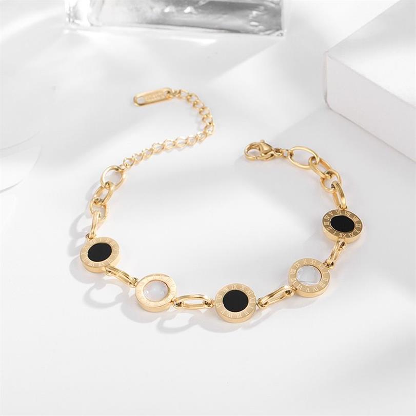 Bracelet à breloques classique avec coque noire et blanche, chiffres romains ronds, bijoux rétro pour femmes, cadeau 249j