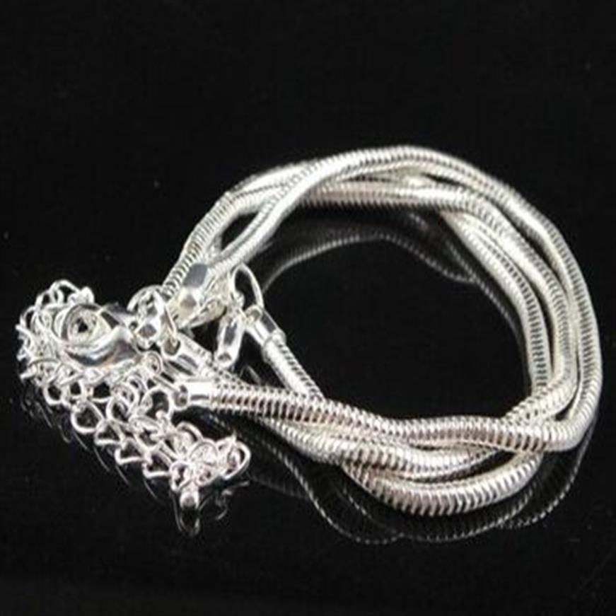 Klassisk DIY 925 Silverplätering Snake Chain Armband Fit Europen Charms Pärlor Hummer Clasp Armband 2679