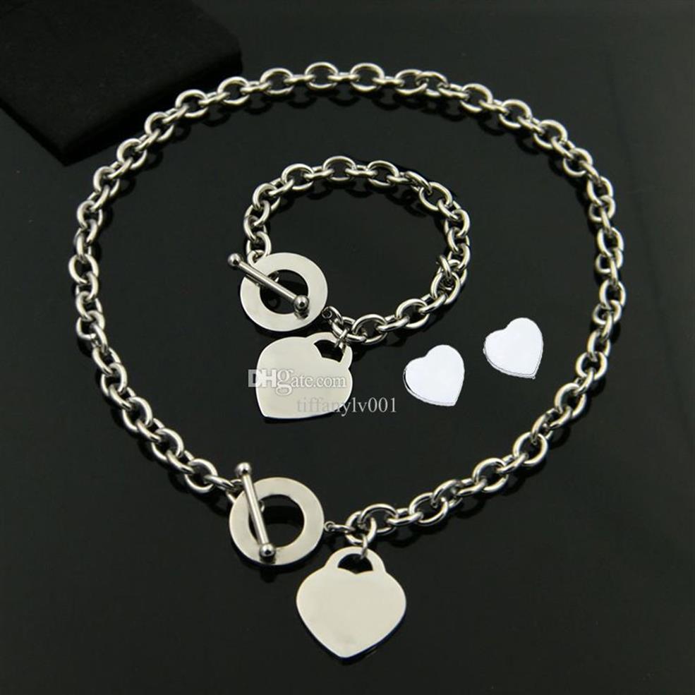 Love Heart Necklace Armband Smycken Set Designer OT Jewelry for Womens Mens Armband Halsband Födelsedag Christmas Gift Wedding 2864