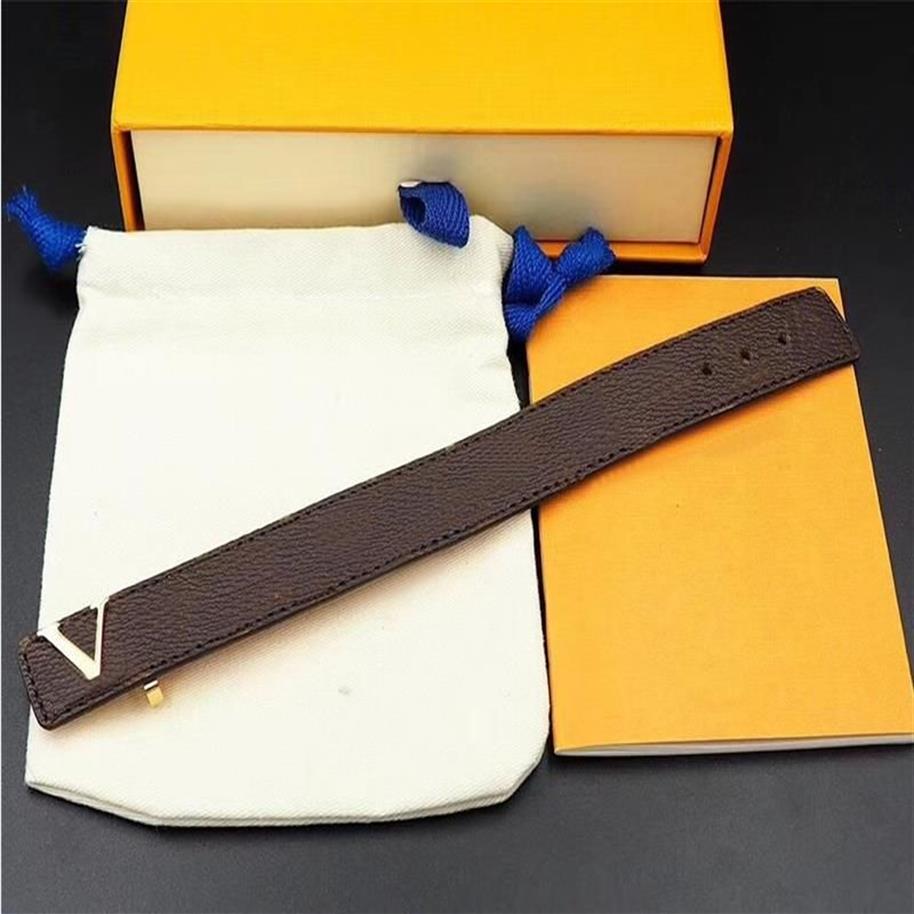 Bracelet en cuir PU marron classique à la mode, gelée avec logo en métal, dans une boîte cadeau, Stock SL08, article 326m