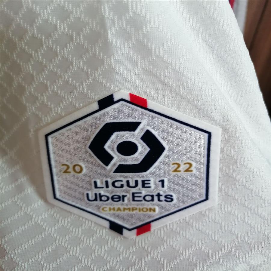 Accueil Textile 2022 Match Porté Joueur Numéro Super Star Japon Tour Maillot Avec Chèvre Nom Personnalisé Numéro Sport Football Patch Badge236P