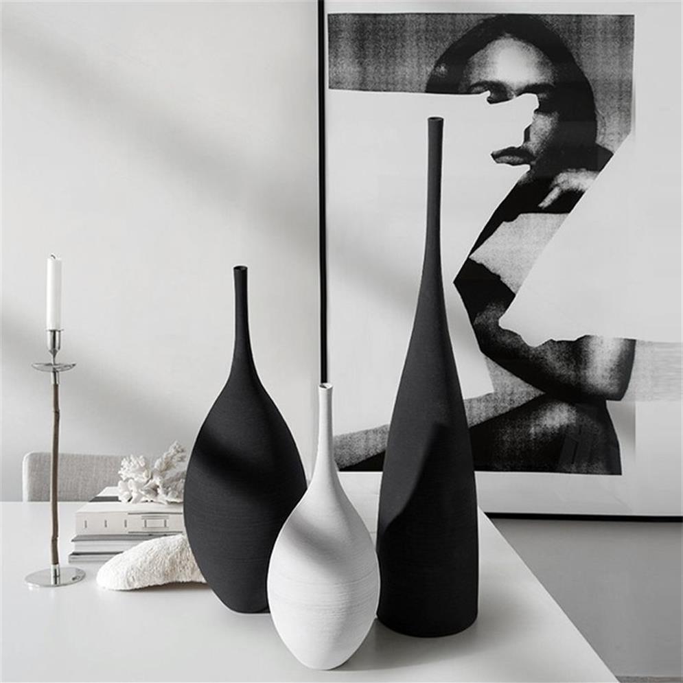 Vaso in ceramica Bianco e nero Semplice design creativo Fatto a mano Decorazione artistica Soggiorno Modello Camera Vaso Decorazione Home Decore 2113118
