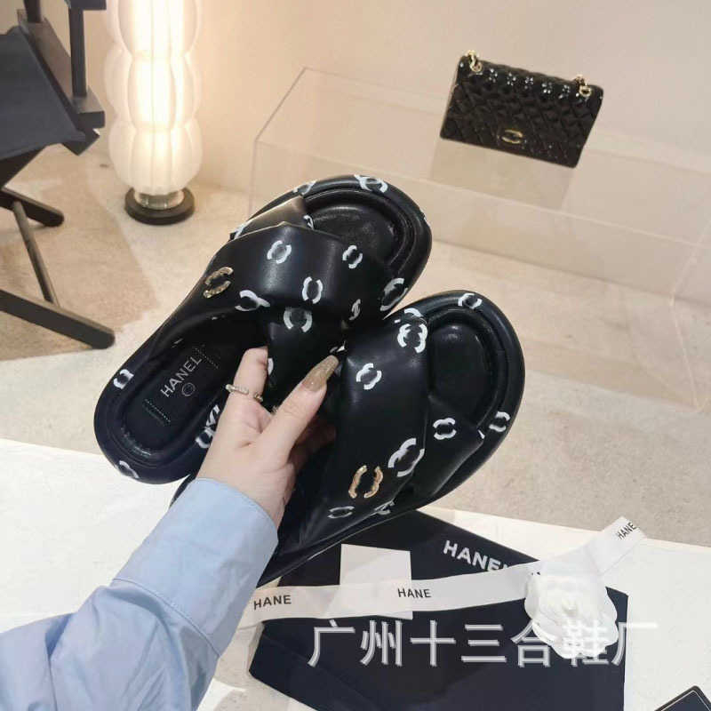 38% OFF Sports shoes 2024 Xiaoxiang Summer New Internet Celebrity Fairy Casual Outwear Fashion Thick Sole Cross Slippers