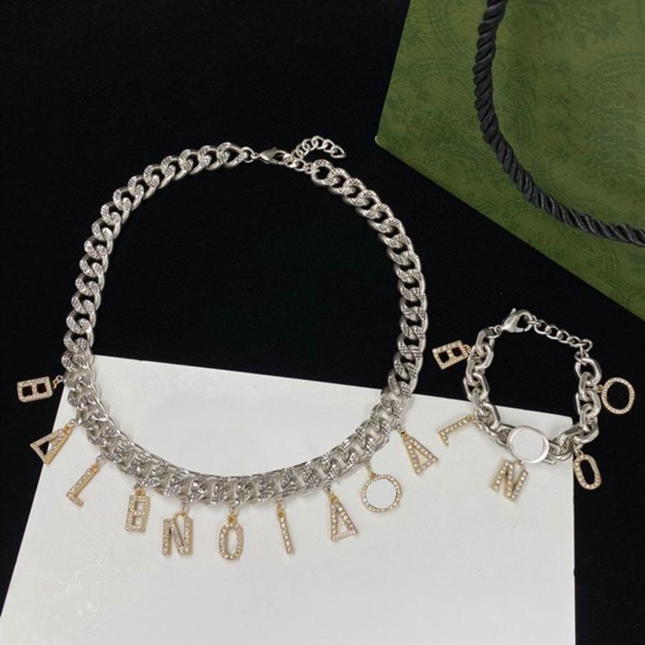 Fashion Pendant Necklace Bracelet Suit Designer Necklaces Stone Letters Design for Mens Womens Jewelry192q