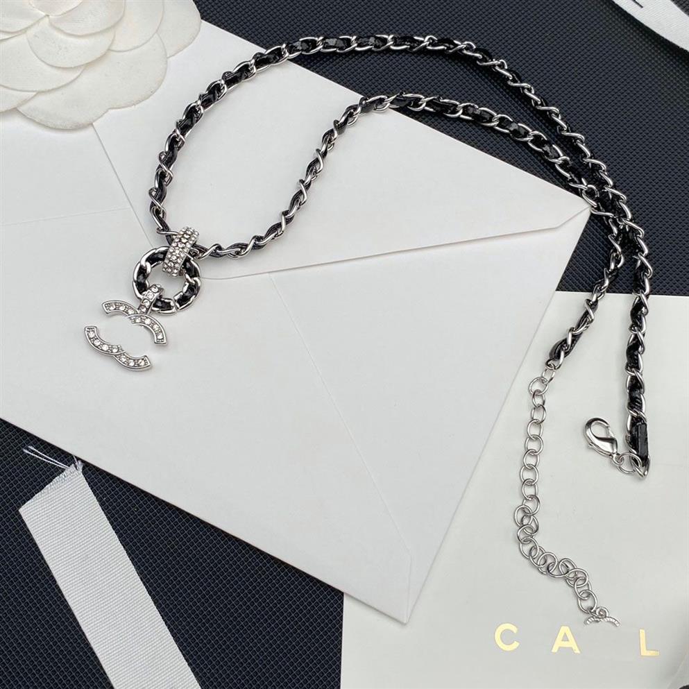 Ожерелья с подвесками, позолоченные медные женские ожерелья, колье с подвеской в виде буквы, эффектное модное женское ожерелье, свадебные украшения3332