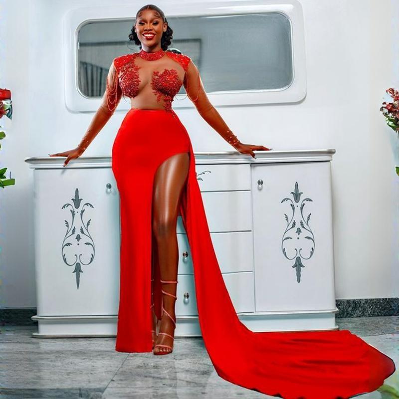 ASO EBI SUKIENKI Evening Red High Neck Long Rleeves koronkowy aplikacja na studniówkę Iluzję Iluzję Postrzegaj przez seksowną stronę Side Formal Suknie Druga suknia przyjęcia AM094