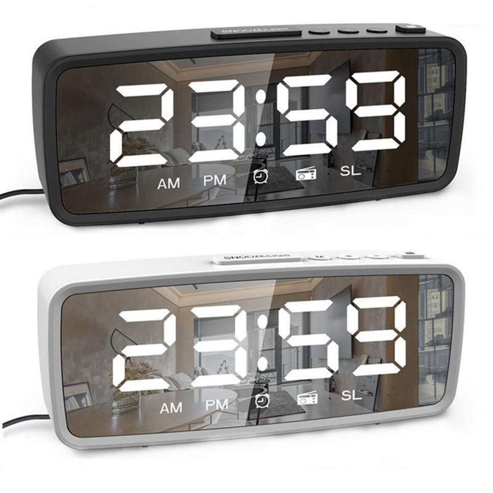 その他の時計アクセサリーFMラジオLEDデジタル目覚まし時計スヌーズ3輝度設定12 24時間USBメイクアップミラー電子270B