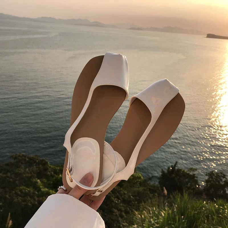 Sandales à bout ouvert pour femmes, chaussures plates pour dames, sandales de loisirs en plein air, à la mode, nouvelle collection été 2023