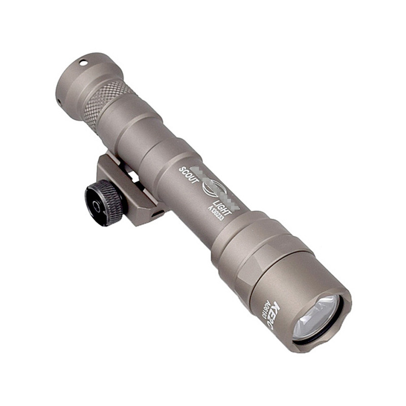 تكتيك M600B Scout Light High Power Output Light LED مصباح يدوي بندقية صيد أبيض مع جبل ويفر 20 مم