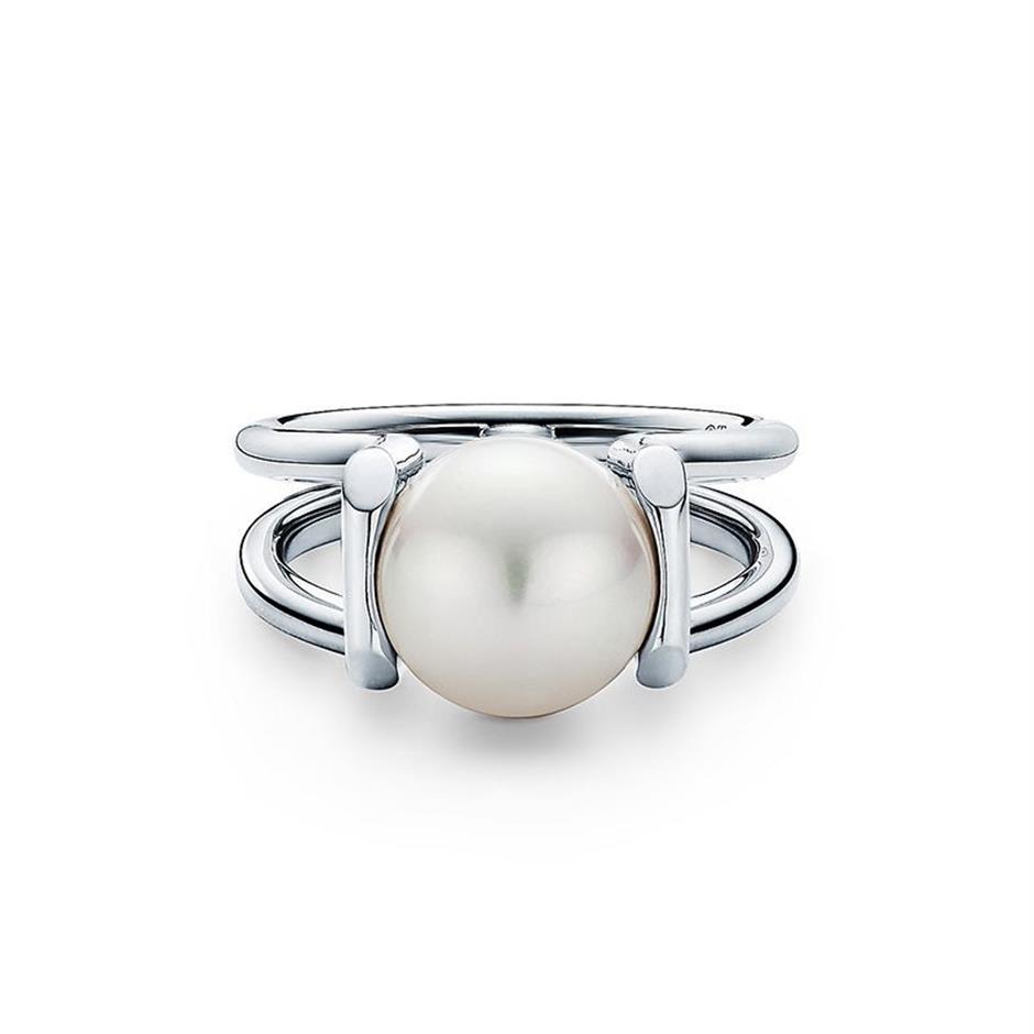 Europeiska varumärken Guldpläterad hardwear ring mode pärla ring vintage charms ringar för bröllopsfest finger kostym smycken storlek 6-8263c