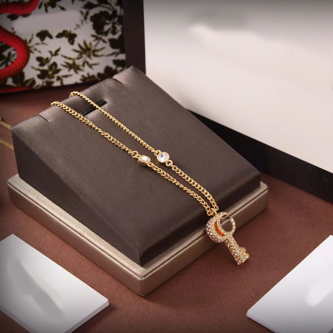 Модный комплект ювелирных изделий с бриллиантовым ключом, ожерелье с подвеской, браслет, висячие серьги, женский подарочный комплект ювелирных изделий, высокое качество, в оригинальной коробке