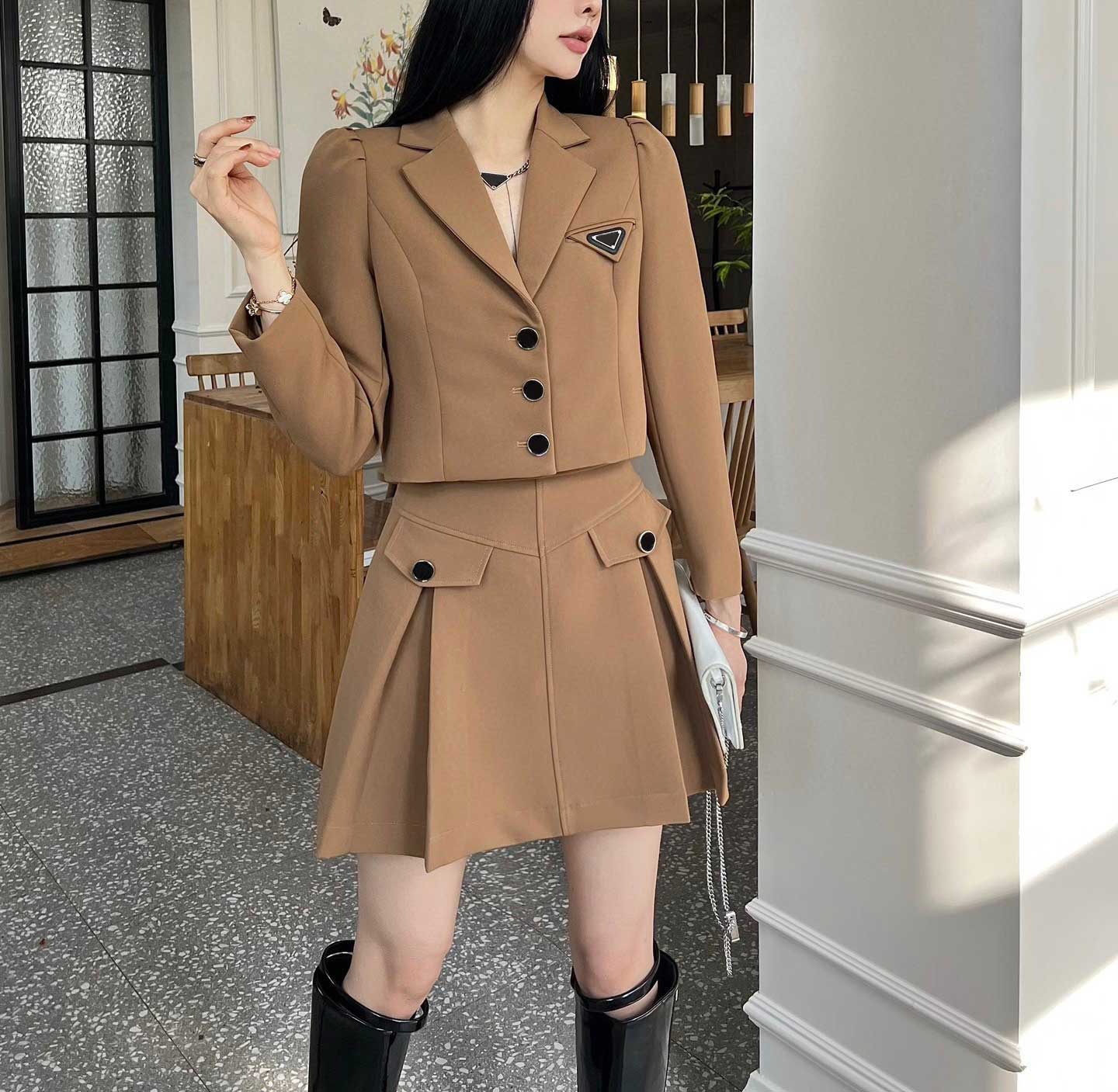 Womens Dress Casual Dresses Blazers Suit 24FW Women Jackets Two Piece Sets Stylist Causal Suits Clothing Stylist Classical Set Long Sleeve S-L