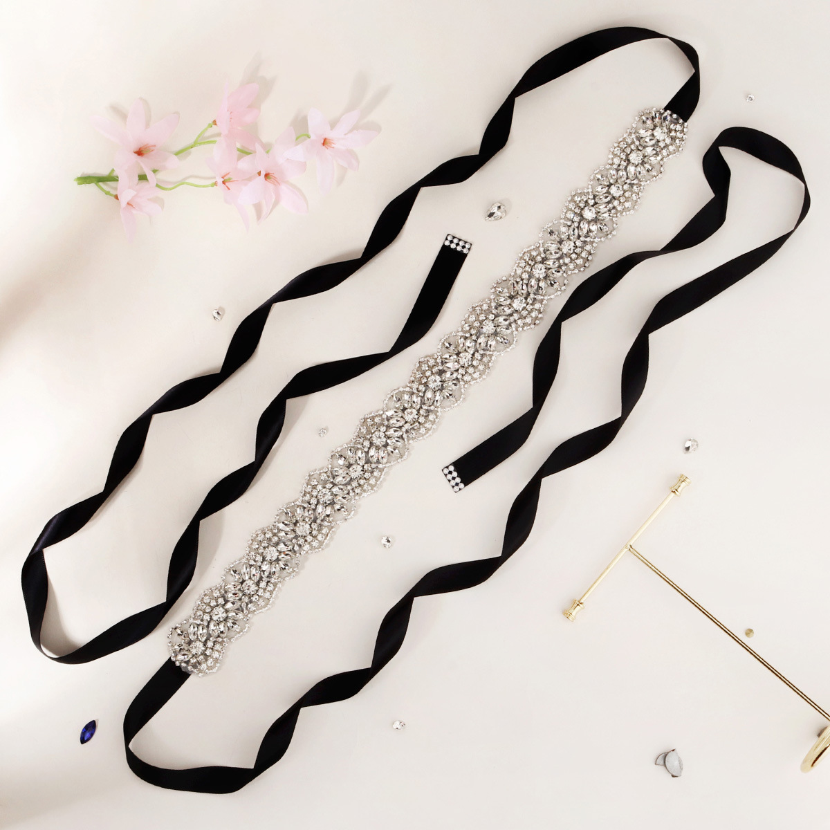 Luxury Sparkling Rhinestone Bridal Belt for Wedding Dress Accessories Silver Color Crystal Bride Belt Sash Ribbon Party Bridesmaid Sashes Gift CL3031