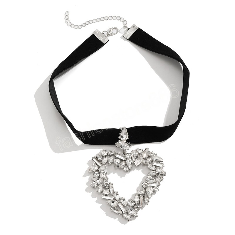 Collar de corazón grande con diamantes de imitación a la moda, Gargantilla de terciopelo negro, joyería Sexy para el cuello de fiesta, Collar personalizado para clavícula Y2K