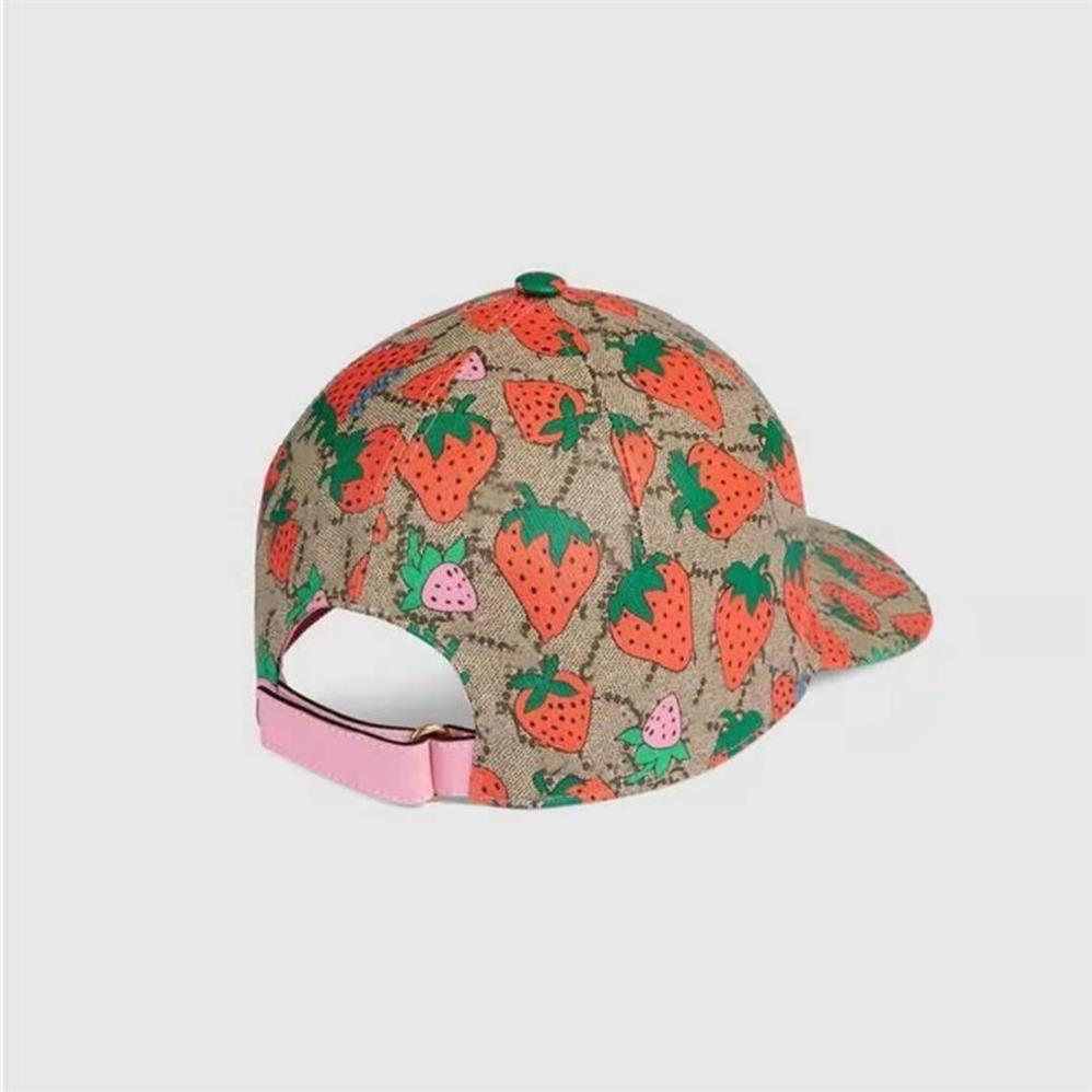 Klassiskt brev Strawberry Print Baseball Cap Women Famous Cotton Justerbar Skull Sport Golf Ball Caps Curved High Quality Cactus 314D