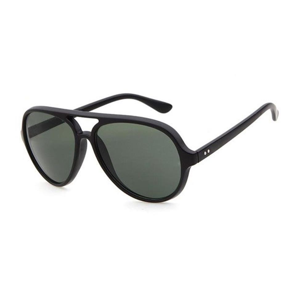 Moda Mujer Gafas de sol de gran tamaño Hombres Diseñador Gafas de sol Marco grande Espejo UV400 Lentes Gatos Ojo Retros Gafas u3 con estuches257B