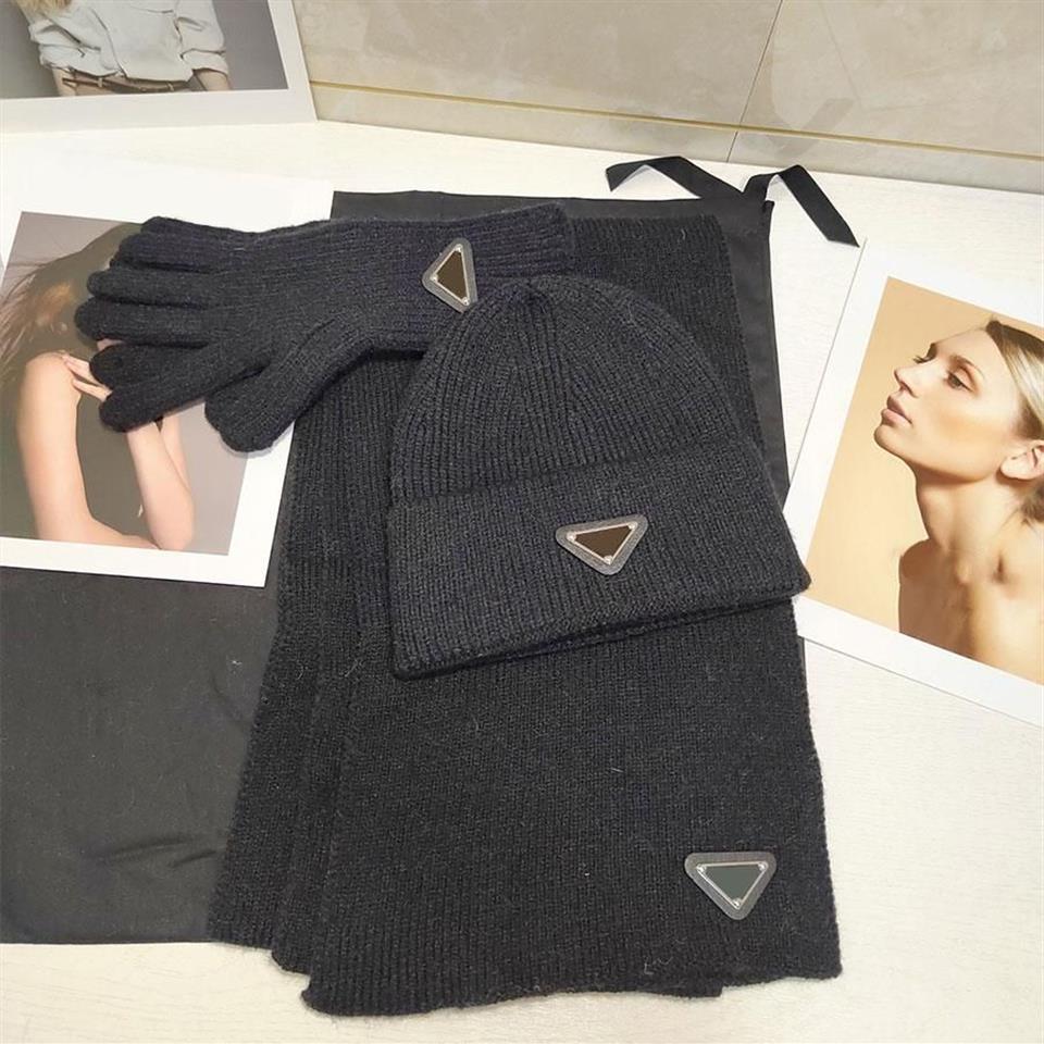 Bufanda de invierno Bufandas Sombrero Guantes Diseño de traje de tres piezas para hombre Mujer Mantón Cuello largo es 275H