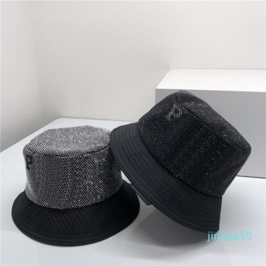 Män designer glänsande diamant hinkar hatt för kvinnor fiskare hatt strass hörn cap p brev 2308221bf227o