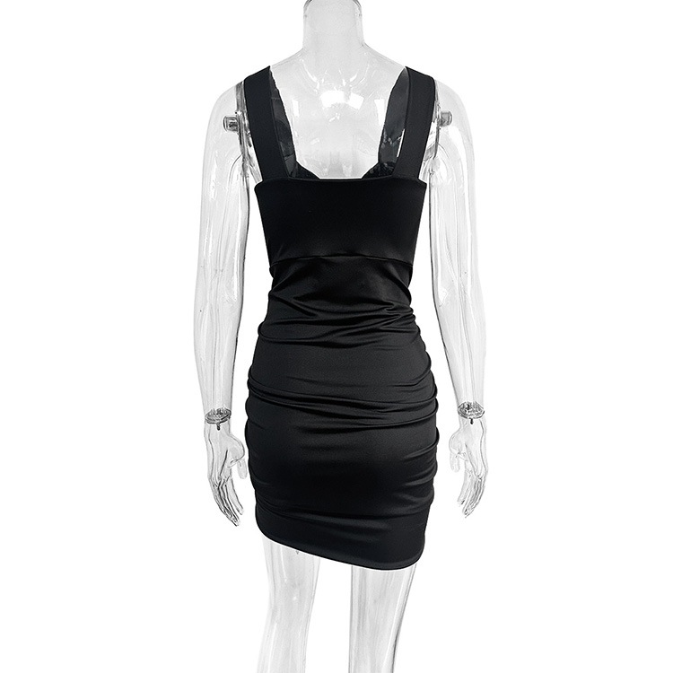 Europa och USA Summer Evening Party Sexy Strap Dress 2024 Ny veckad klubbkläder Night Tight Fit Dress Slim Short Dress