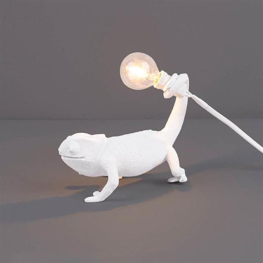 Lâmpadas de mesa Nordic Designer Lizard Lâmpada de cabeceira Moderna Bonito LED Resina Animal Camaleão Cama Sala de estar Home Deco Light FixtureTabl333x