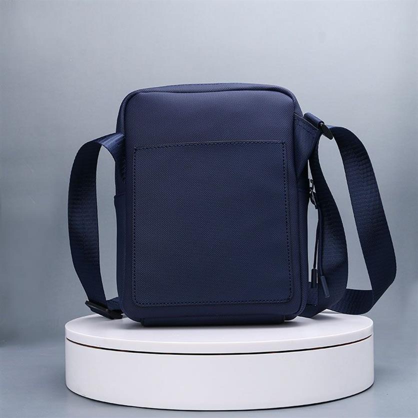 Code 1279 Fashion PVC Men Messenger Sac Homme Sac à bandoulière masculin Cross Body Sacs High Quality235E