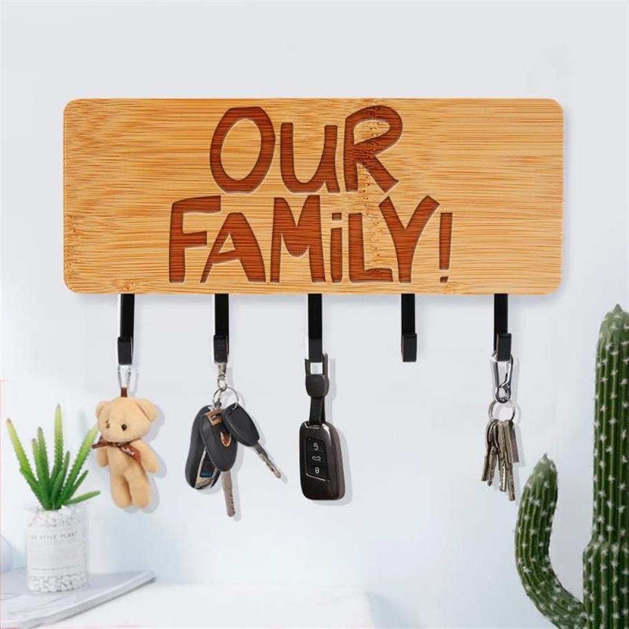 Hooks Rails Our Family Graved Personalized Bamboo Key Rack Wall-Moned Sundries förvaring Holder 5 Hemväggdekor Hanger214T