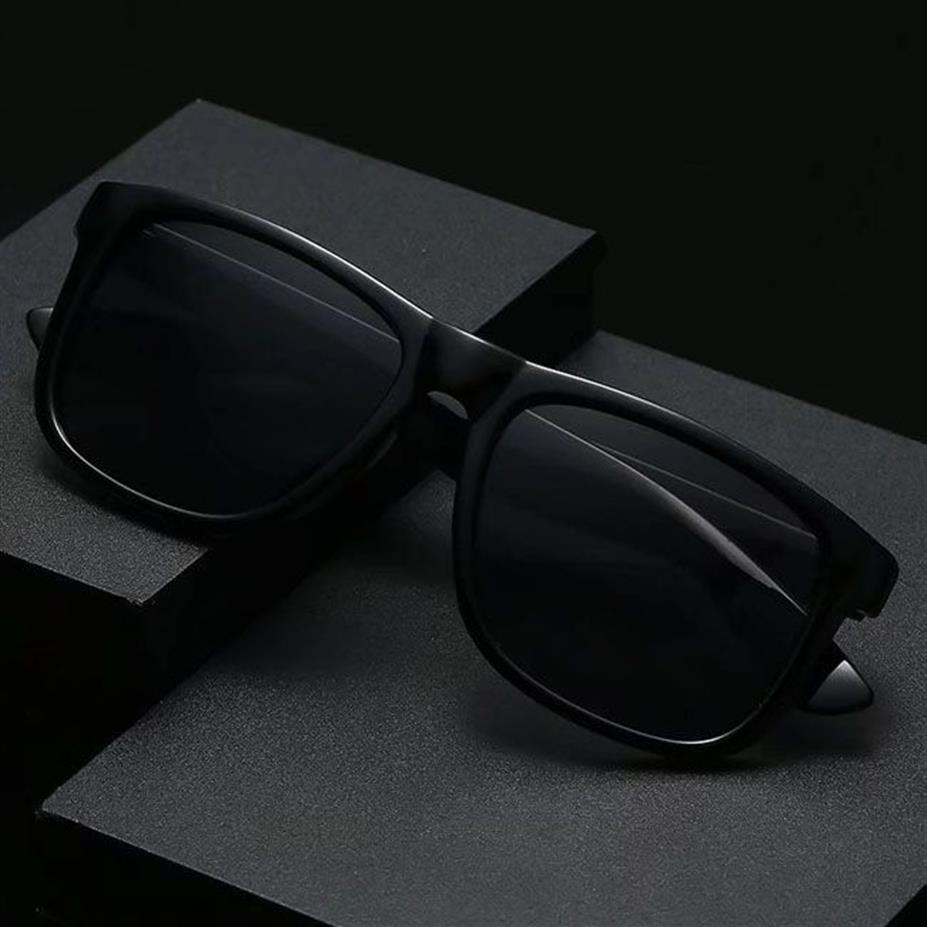 Moda Mulher Homens Sunglass Retro Design Gardient Driving Shades Proteção UV Matte Black Frame Sunglasses para Unisex com Casos B2237