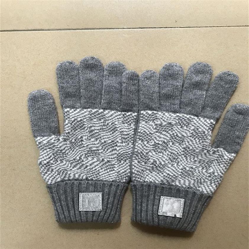 2021hh tricot automne gants de couleur unie designers européens et américains pour hommes femmes écran tactile gant hiver mode mobile smar230N