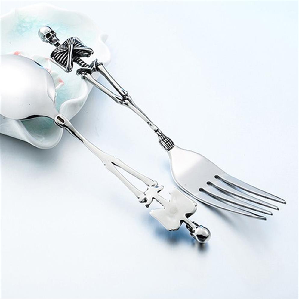 Titanium Steel Skeleton Skull Fork Spoon Table Seary Vintage Dinner Table Flatware Cotar Set Metal Crafts Halloween Party Gifts T2210H