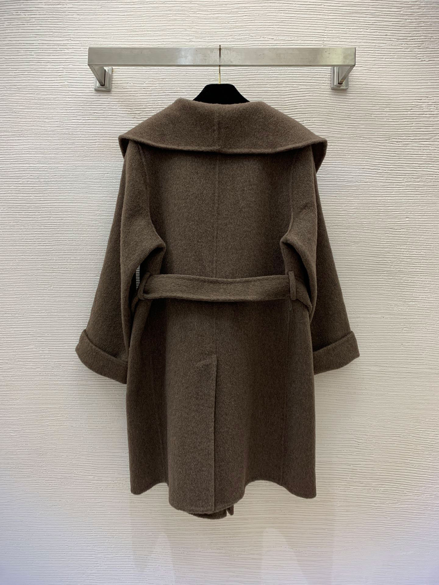 1217 XL 2024 Milan Runway Coat Spring Märke samma stil kappa lapel hals högkvalitativ långärmad kvinnor kläder weinishg23111196