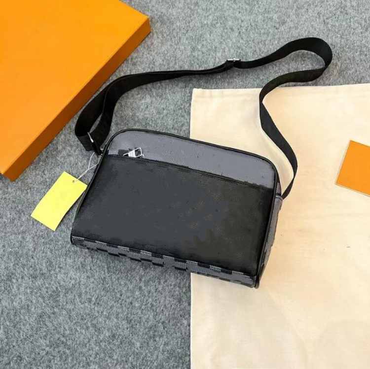 Tasarımcılar Erkekler Crossbody Omuz Çantası Moda Stilleri Çanak Kalite PU Deri Kamera Çantası Çok Cepleri E birer Çanta Satış Sıcak Kılıf Çanta