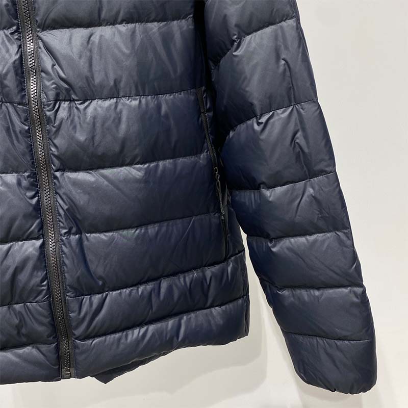 Arcter Designer Winter Coat、フードとジッパーの閉鎖を備えた豪華な女性の風の暖かいコートによるメンズフードダウンジャケット。