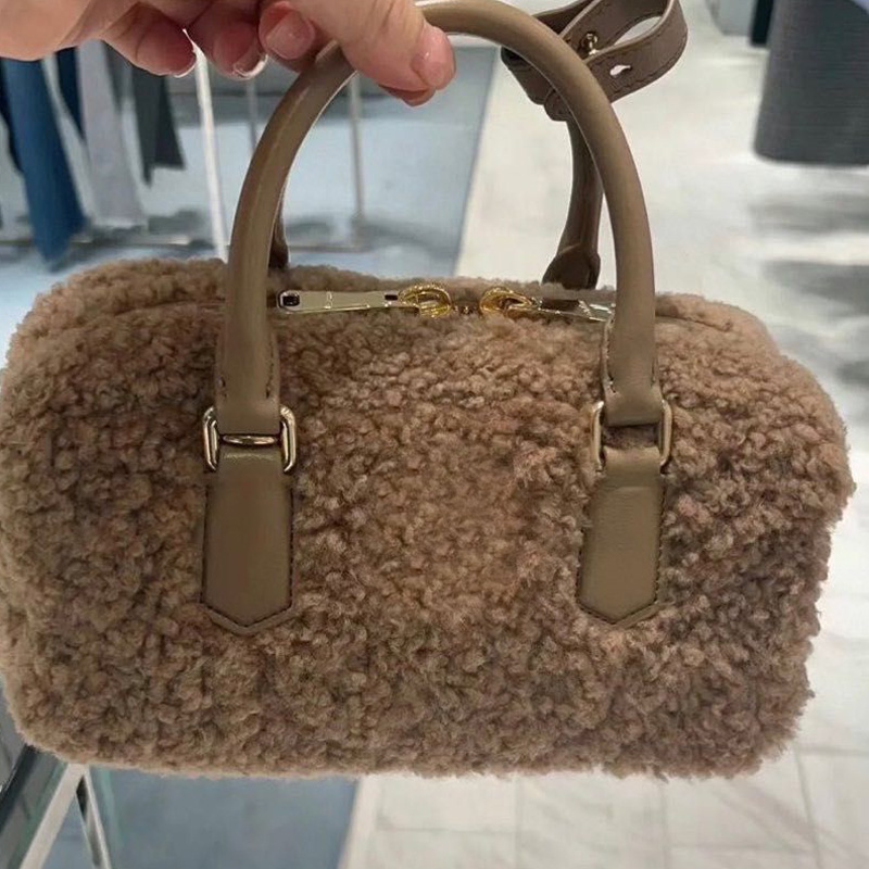 حقيبة Dapu Designer Bag Plush Bag السيدات كروس كتف حقيبة كتف صغيرة الخريف والشتاء