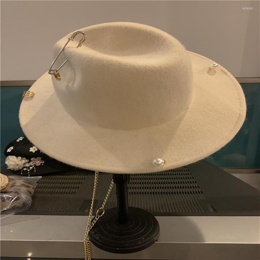Berets 202208-Designer-Stil Perlenkette Pin Muscheln Exklusive Wolle Herbst Winter Lady Fedoras Cap Frauen Freizeit Panama Jazz Hat290I
