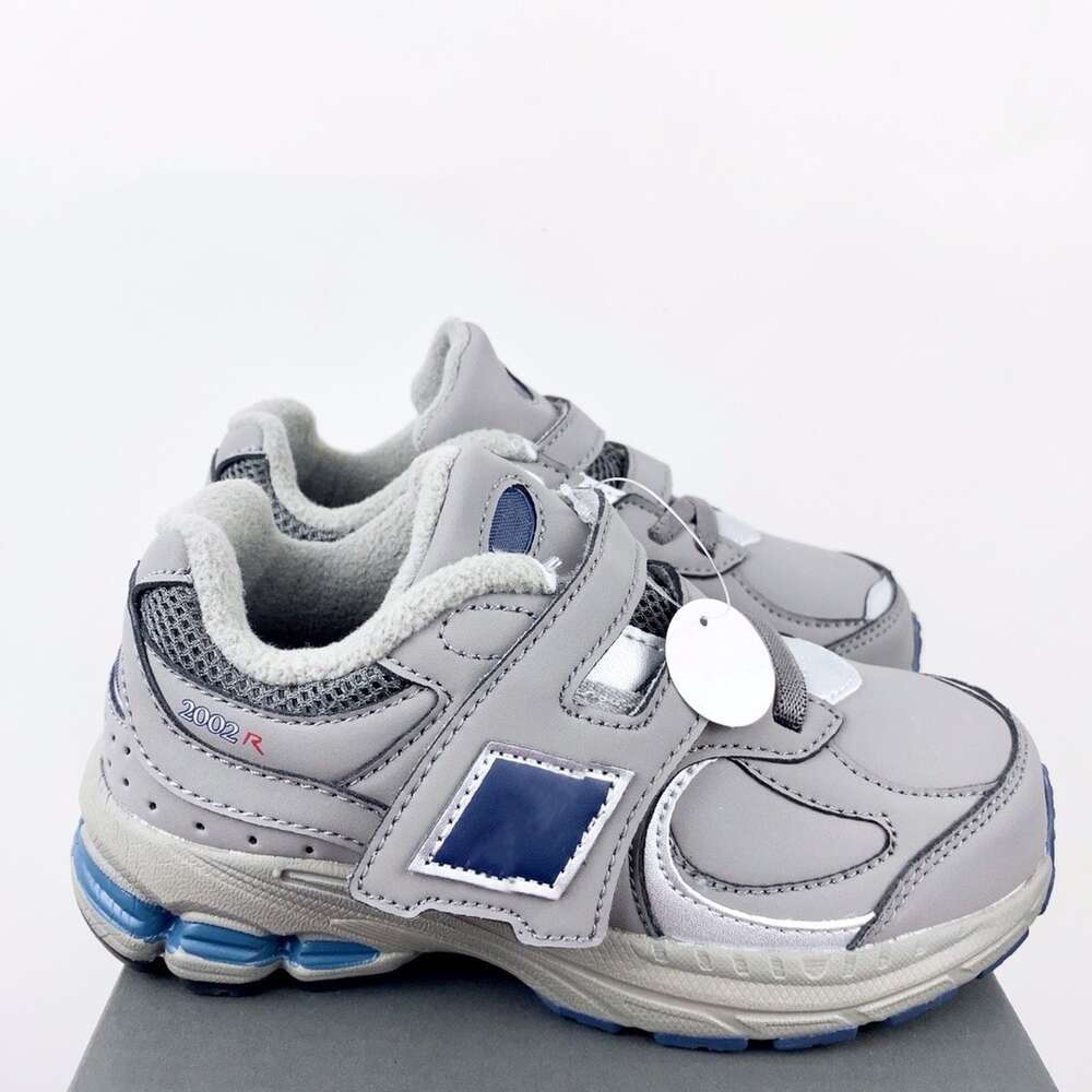 Designer 2023 2002R Kids Toddlers Boys Girls New Running Shoes Children Authentic Sneakers Baby Trainers Outdoor kid Shoes